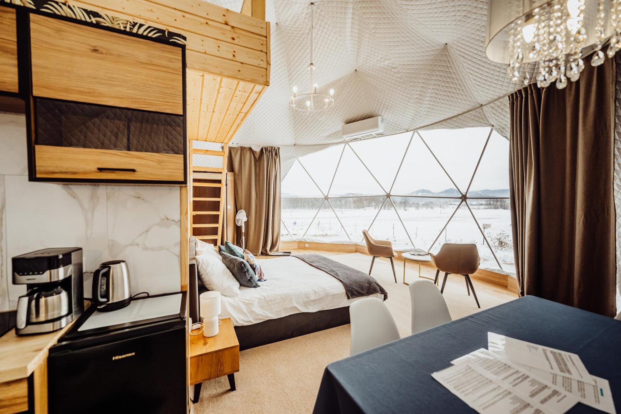 Karkonoski Glamping Lomnica (Jelenia Gora)